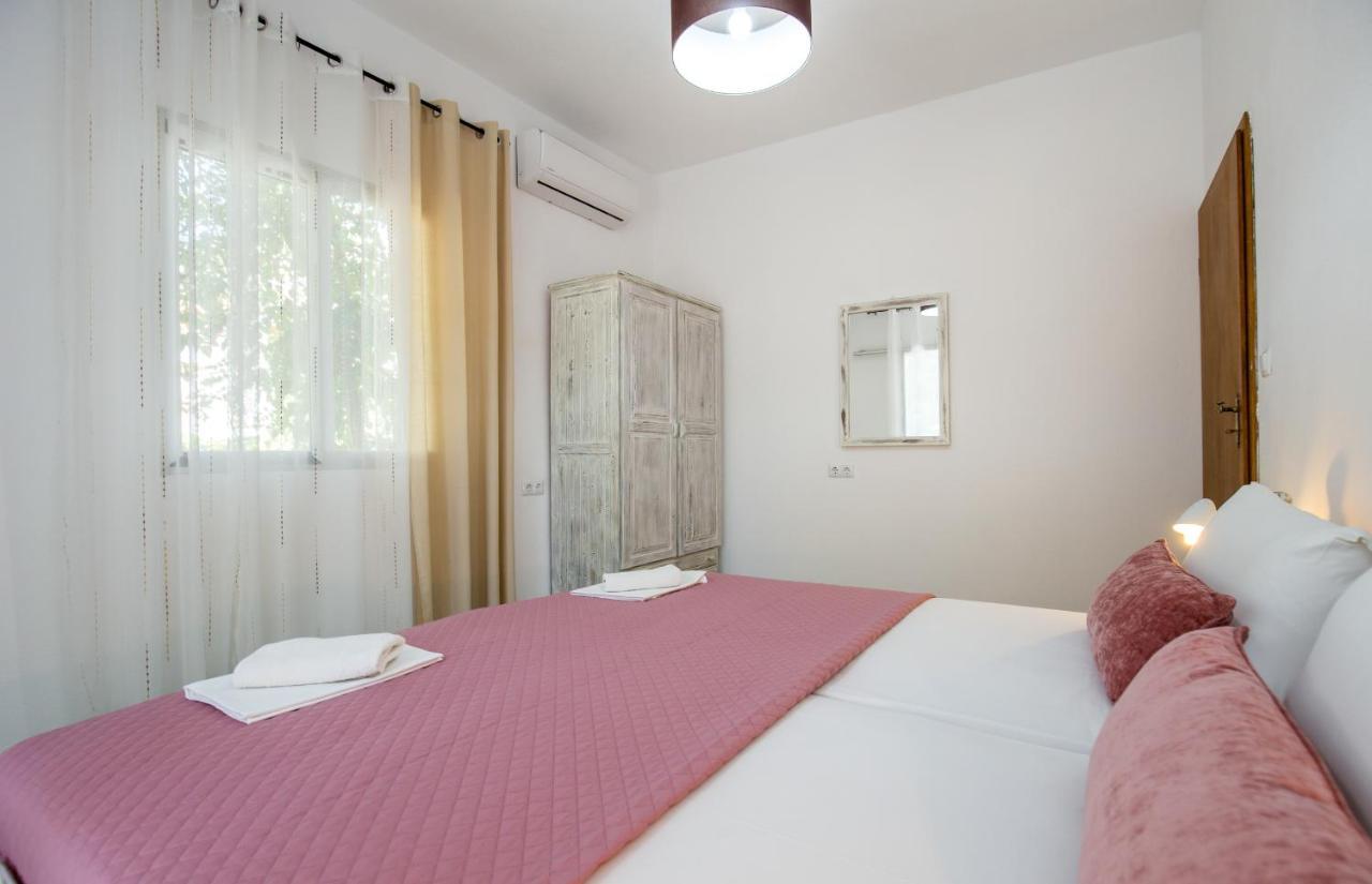 Haus Irene Hotel Potos Exterior photo
